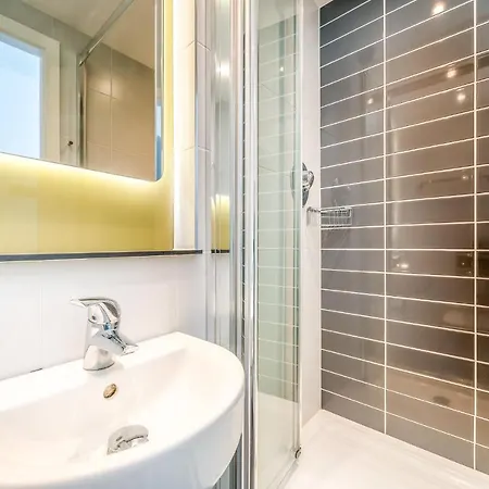 Ensuite Single With Shared Kitchen In Quays Apartament Dublin