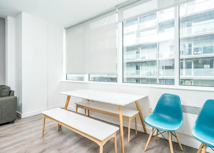 Lägenhet Ensuite Single With Shared Kitchen In Quays *